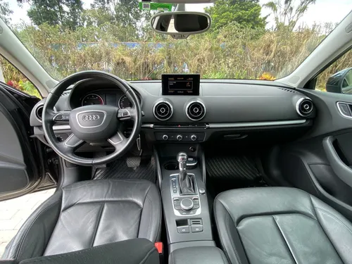 Audi A3 1.8 Attraction 5 p