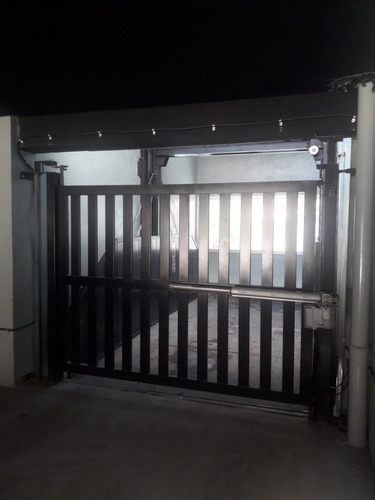 Imagen 4 de 4 de Cochera En Venta En Lanus Oeste