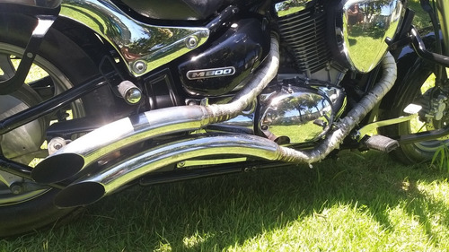 Imagem 9 de 10 de Suzuki Boulevard M800