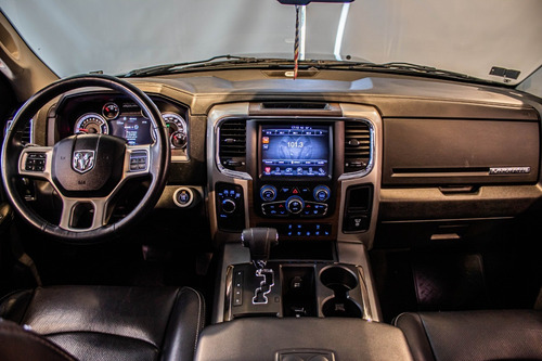 Imagen 24 de 24 de Ram 1500 5.7 V8 Laramie 4x4 2015 Negro