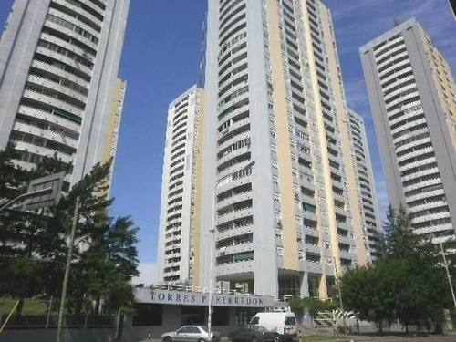 Departamento 3 Amb., En Piso Altísimo Con Excelente Vista