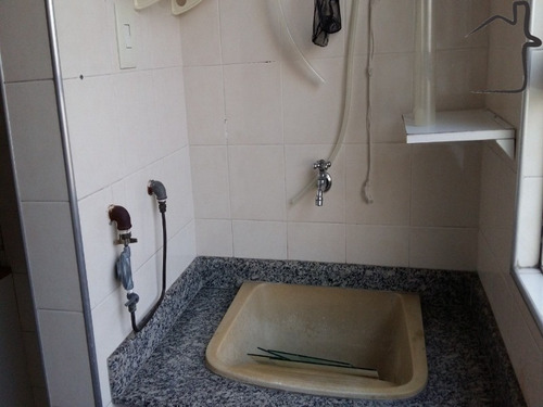 Imagem 7 de 14 de Belo Apartamento Com 2 Dormitórios. Sala, Cozinha, Wc E 1 Vaga . - Ap01082 - 68652983