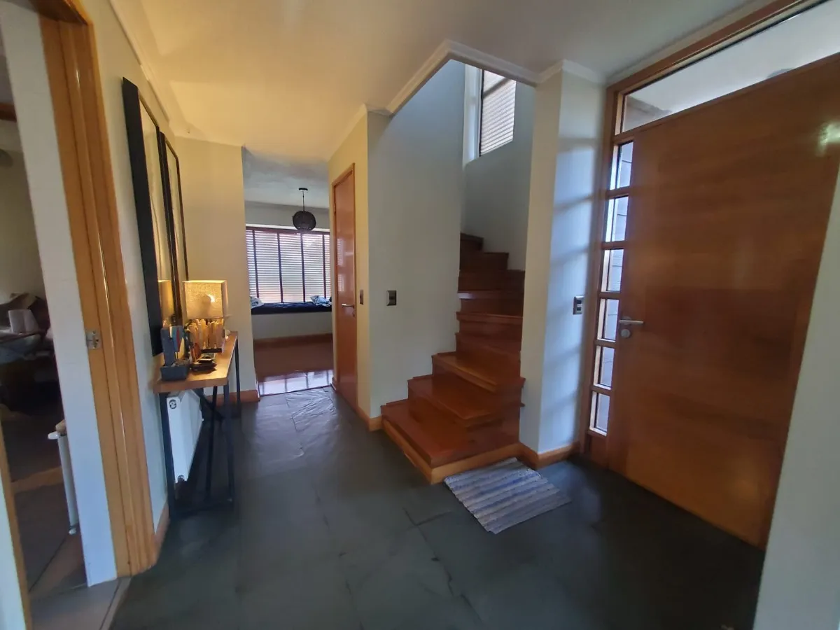 Imagen 3 de 19 de Preciosa Casa En Uno De Los Mejores Condominio De Valdivia