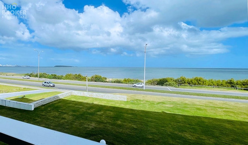 Imagen 7 de 30 de Frente Al Mar. Playa Mansa. Primera Línea. Edificio Lumiere - Punta Del Este Mansa
