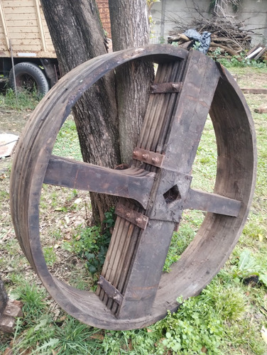 Antigua Rueda De Madera (Usado)