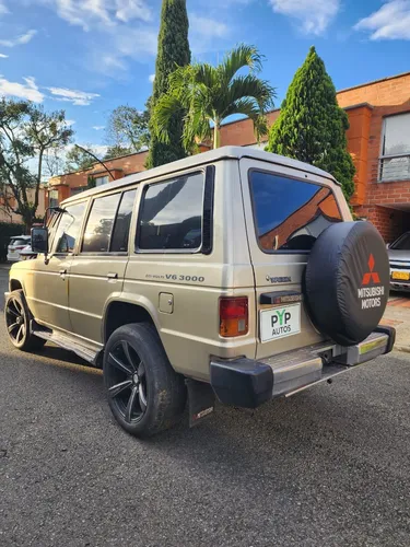 Mitsubishi Montero 3.0 V43 Wagon Status