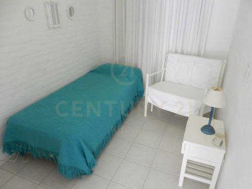 Alquiler Casa En 3 Plantas, 3 Dormitorios, 4 Baños, Play Room En San Rafael