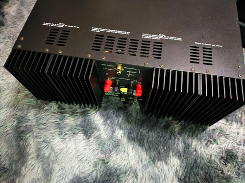 Amplificador Pow Adcom Como (yamaha Marantz Sansui) (Usado)