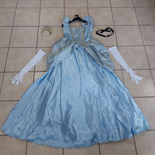 Disfraz De Lujo Adulto Dama Princesa Encantada Talla Eg/xl Incharacter (tipo Cenicienta)