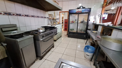 Local Comercial, Como Restaurante Con Patente Diurna