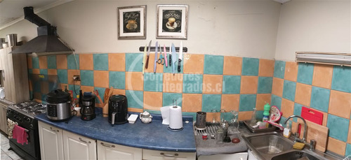 Casa Pedro Valdivia / Rodrigo Araya, 5 Dorm. 2 Baños, 2 Esta