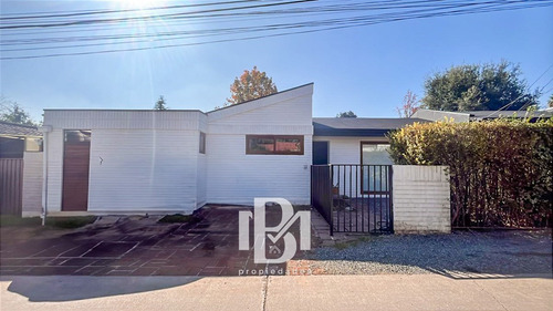 Casa En Venta De 4 Dorm. En Lo Barnechea