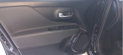 Imagen 9 de 23 de Jeep Renegade 80 Aniversario 2022 Jf