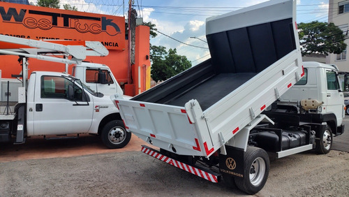 Volkswagen 10-160 Modelo 2014 Com Caçamba