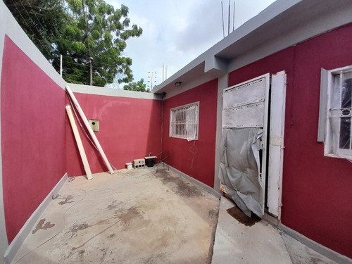 Imagen 1 de 11 de Casa En Venta Lista De Habitar En Avenida Josefa Camejo 22-28691 04146954944