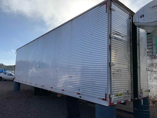 Carroceria Sobre Chassi Truck Bau Furgao