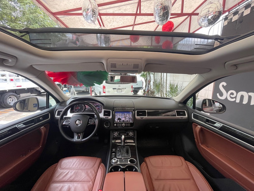 Imagen 14 de 15 de Vw Touareg Td 2016 Piel Qcp Gps Dvd 4x4 Unico Dueño