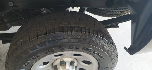Imagen 5 de 9 de Chevrolet Silverado 4x2