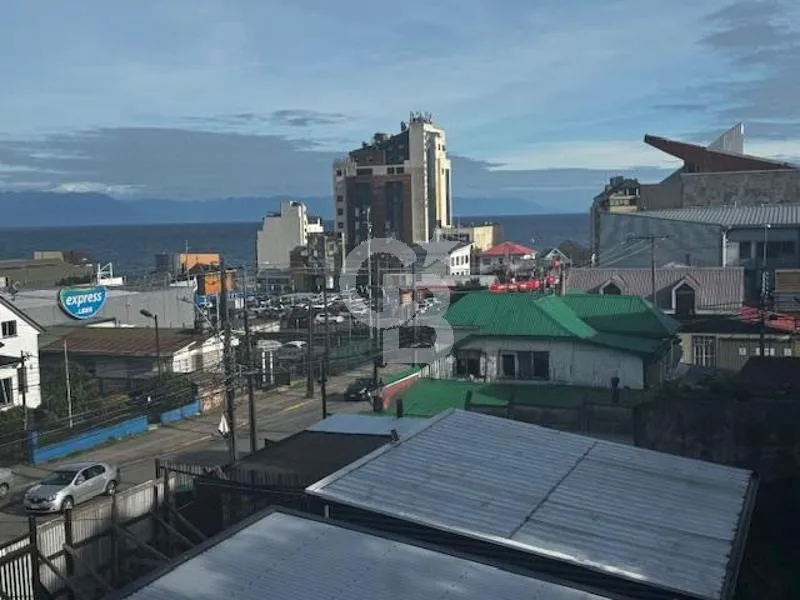 Imagen 3 de 14 de Venta De Casona En Calle Balmaceda/puerto Montt.