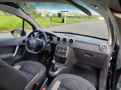 Imagem 7 de 11 de Citroen C3 Tendance 1.5 Manual 2015 Teto Panorâmico Zenith