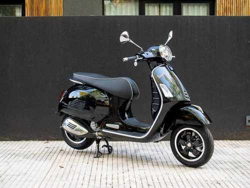 Imagen 8 de 16 de Vespa Gts 300 Super Negra Financiación Disponible