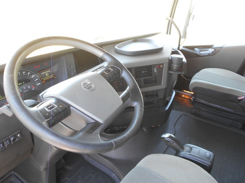 Imagem 16 de 25 de Volvo Fh 460 Globetrotter 2016