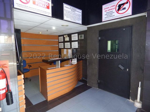Imagen 2 de 8 de Galpon En Alquiler La Urbina 22-23652 Renta House Los Samanes