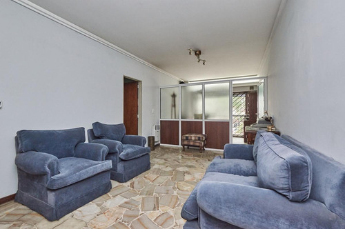 Imagen 5 de 30 de 4 Ambientes Con Dependencia Y Dos Balcones Al Frente. Apto Profesional-almagro-