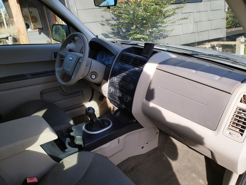 Ford Escape Xls 4X2 2.3L Mt
