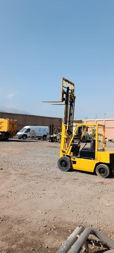 Equipo Montacarga Komatsu. 9500 Hrs. 2.5 Ton. Negociable.