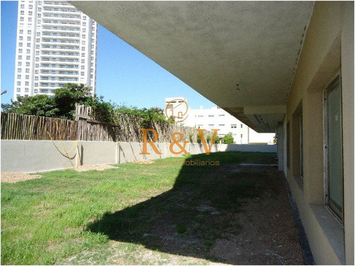 Imagen 21 de 30 de Apartamento En Venta En Punta Del Este, Zona Brava - Con Servicios