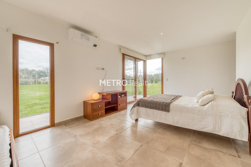 Casa En Venta 5 Dormitorios Cancha De Tenis Y Sauna En Loma Escondida