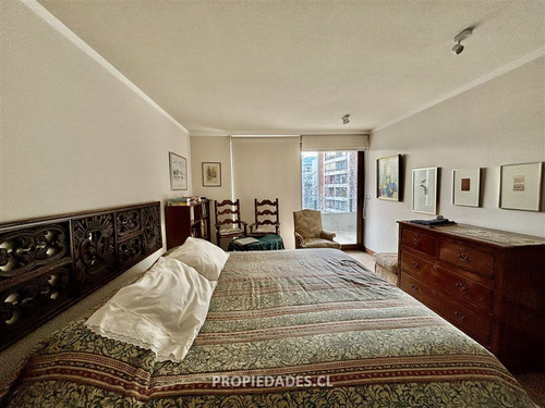 Departamento En Venta De 4 Dorm. En Lo Barnechea