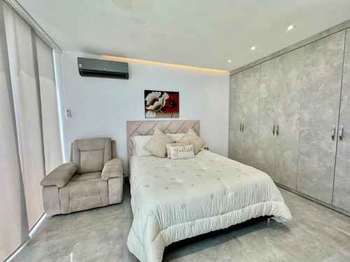 Venta Espectacular Y Lujosa Casa En Rozo