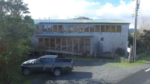 Palafito En Cucao, Chiloé (70134)