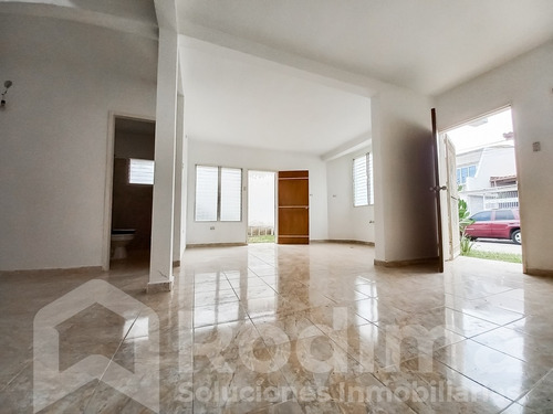 Casa En Venta En Turmero, Urbanización Privada