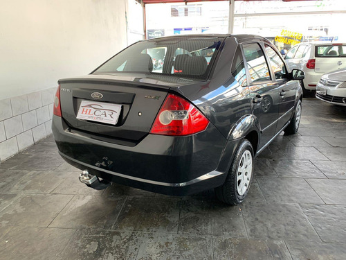 Imagem 6 de 20 de Ford Fiesta Fiesta 1.0 8v Flex/class Completo