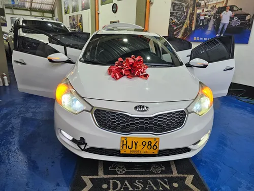Kia Cerato Pro 1.6 Summa Triptonico Soonruf