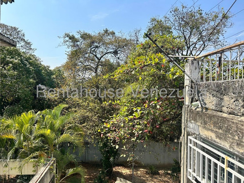Se Vende Casa Para Remodelar ,de 3 Niveles ,ubicada En San Bernardino 25-17282