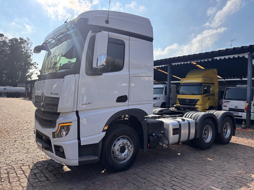 New Actros 2651 Ano 2022 Suspensao Mola Traçado 6x4