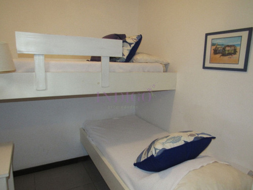 Apartamento En Venta, Montoya, 3 Dormitorios- Ref: 73