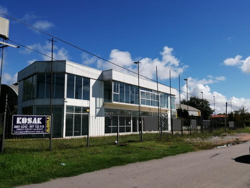 Avda Del Parque Barra De Carrasco Local Comercial