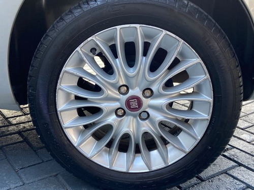 Fiat Punto Punto 1.6 ESSENCE 16V FLEX 4P MANUAL