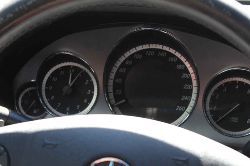 Imagen 14 de 15 de Mercedes-benz Clase E 2010 4p E 300 Avangarde Aut