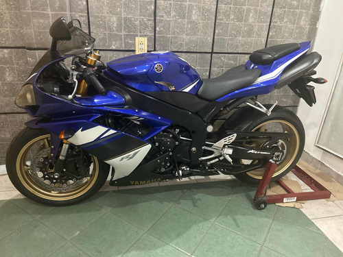 Yamaha R1 Txt