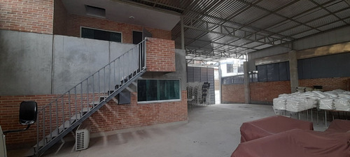 Imagen 9 de 14 de Se Alquila Galpon 600m2 Santa Monica