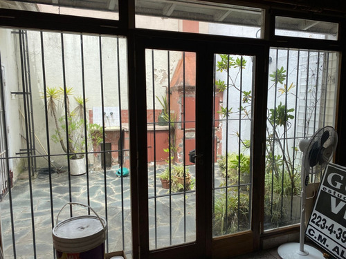 Chalet 4 Ambientes+ Dcia, Ideal Profesional O Vivienda A Mts De Plaza Del Agua.