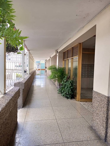 Imagen 2 de 14 de Apartamento En Venta