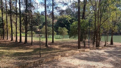 Vendo Ou Permuto - Terreno Em Araçariguama / Condomínio Fechado De Chácaras C/ Segurança 24 Horas / 100% Limpo / Sem Nenhuma Árvore - Pronto P/ Construir / 40 Minutos Da Marginal Pinheiros De Sp