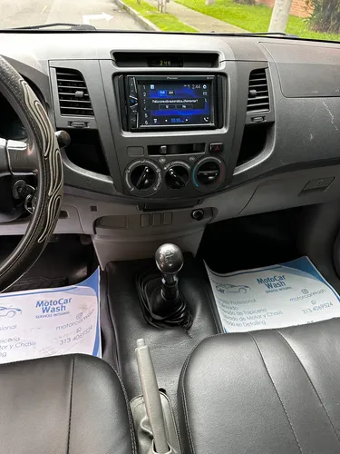 Toyota Hilux 2.7 Imv